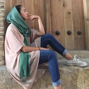 Meet your Posher, Ada